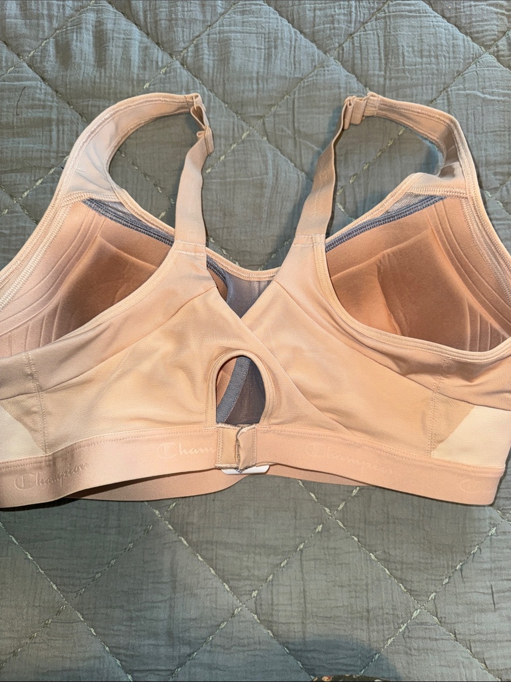 Champion Women's Blush Pink Full Coverage Molded Sports Bra with underwire - Picture 5 of 7